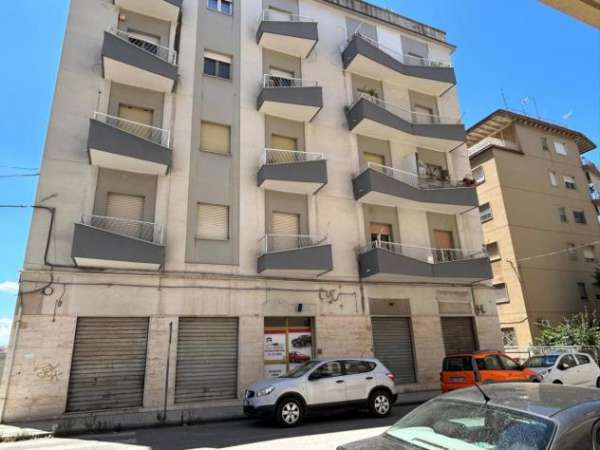 Foto Trilocale in affitto a Caltanissetta