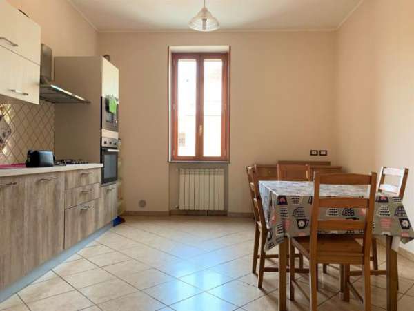 Foto Trilocale in affitto a Catanzaro