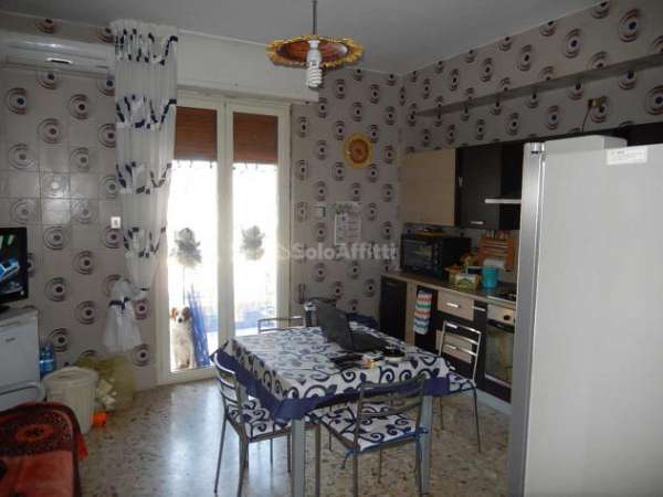 Foto Trilocale in affitto a Catanzaro
