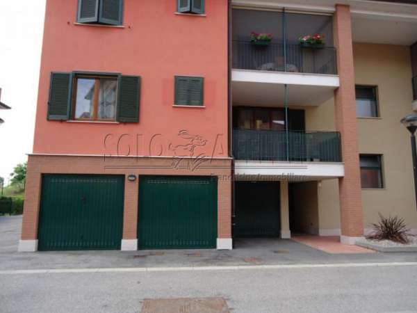 Foto Trilocale in affitto a Certosa di Pavia