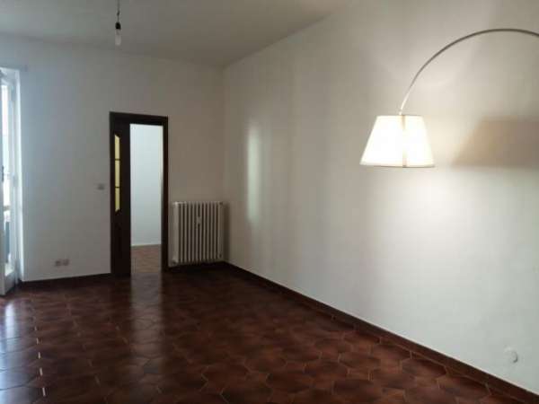 Foto Trilocale in affitto a Chieri