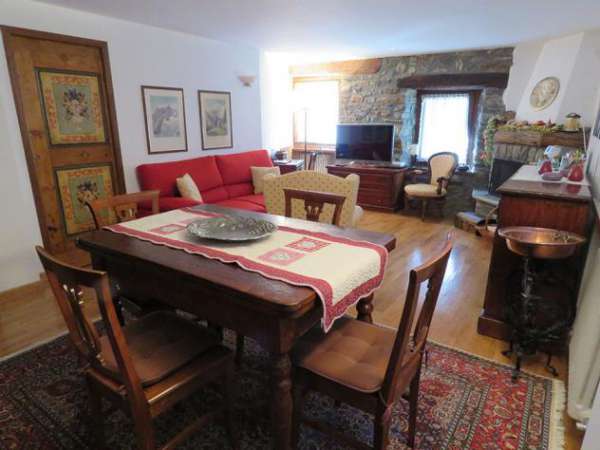 Foto Trilocale in affitto a Courmayeur