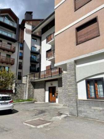 Foto Trilocale in affitto a Courmayeur