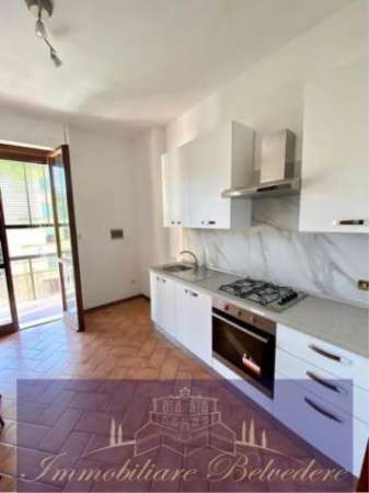 Foto Trilocale in affitto a Firenze, Settignano