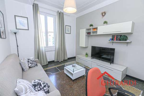 Foto Trilocale in affitto a Genova