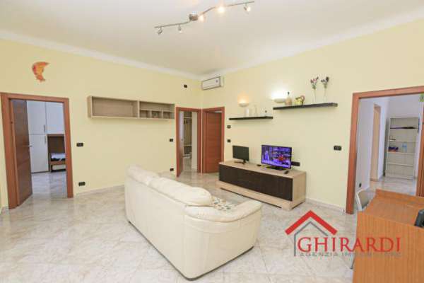 Foto Trilocale in affitto a Genova