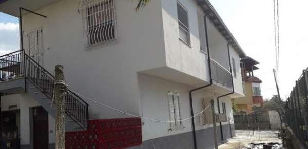 Foto Trilocale in affitto a Lamezia Terme