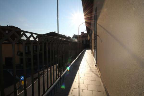 Foto Trilocale in affitto a Lecco