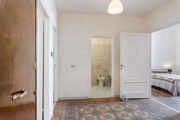 Foto Trilocale in affitto a Lucca