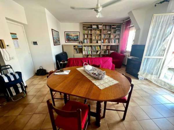 Foto Trilocale in affitto a Martinsicuro