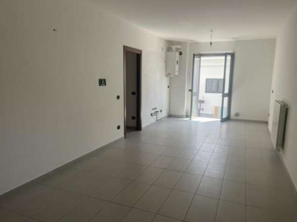 Foto Trilocale in affitto a Masate