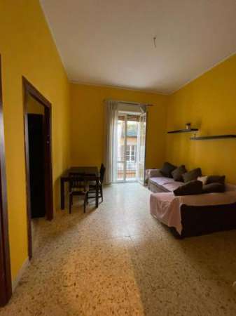 Foto Trilocale in affitto a Napoli