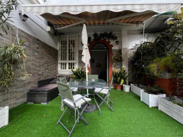 Foto Trilocale in affitto a Napoli