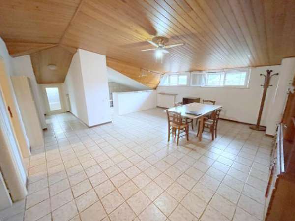 Foto Trilocale in affitto a Osimo