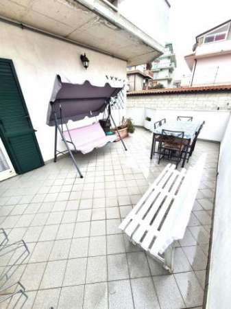 Foto Trilocale in affitto a Pescara