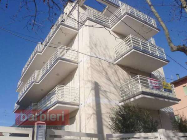 Foto Trilocale in affitto a Ravenna, Casal Borsetti