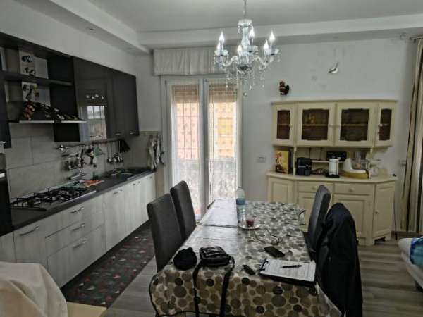 Foto Trilocale in affitto a Sassuolo