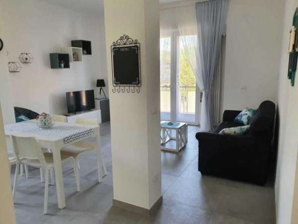 Foto Trilocale in affitto a Savona