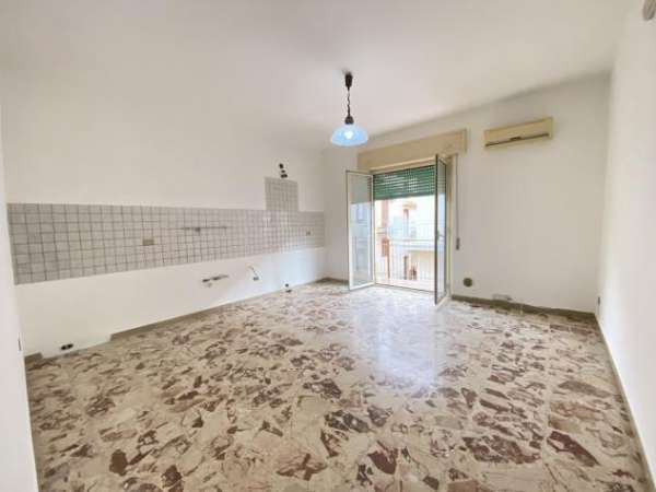 Foto Trilocale in affitto a Sciacca