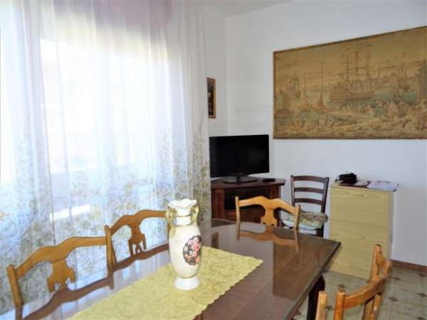 Foto Trilocale in affitto a Senigallia