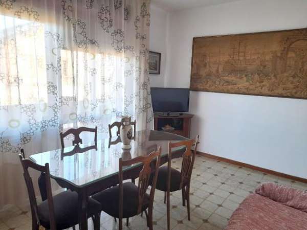 Foto Trilocale in affitto a Senigallia