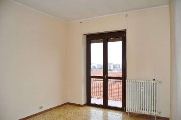 Foto Trilocale in affitto a Settimo Torinese