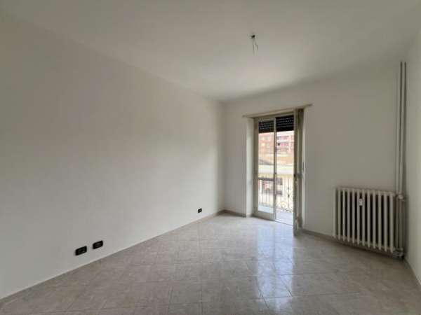 Foto Trilocale in affitto a Torino
