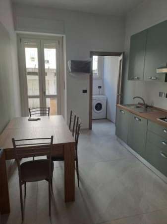 Foto Trilocale in affitto a Torino