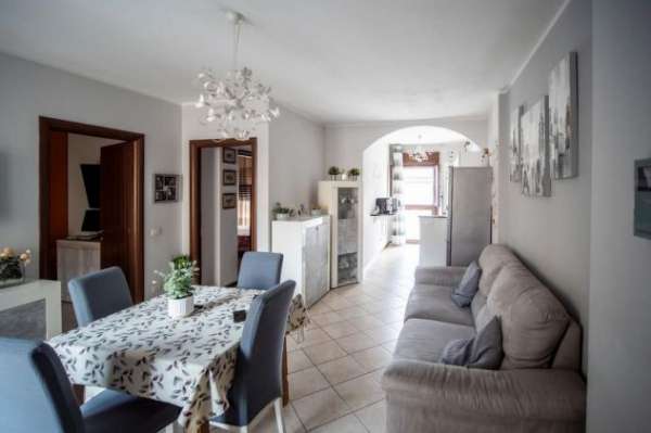 Foto Trilocale in Affitto a Vignola