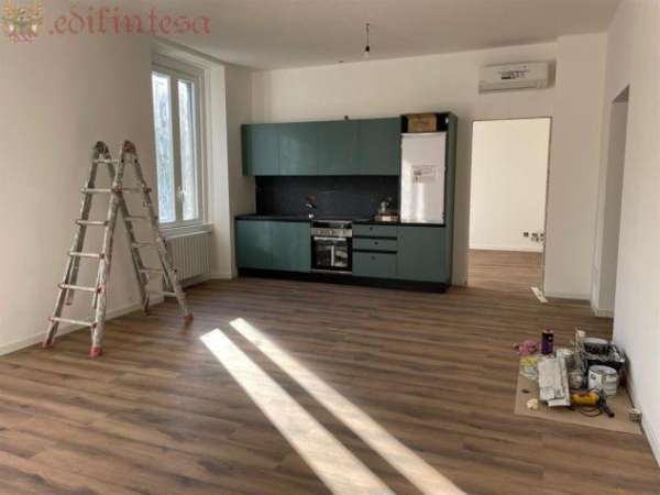 Foto trilocale in locazione ristrutturato comodo per il centro