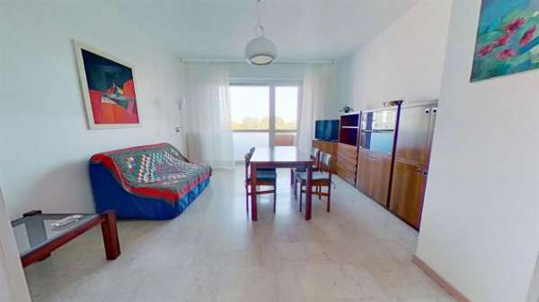 Foto TRILOCALE LUMINOSO