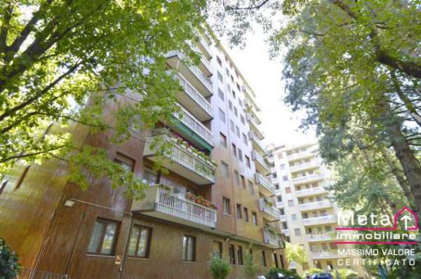 Foto Trilocale NON arredato vicino alla MM3 San Donato
