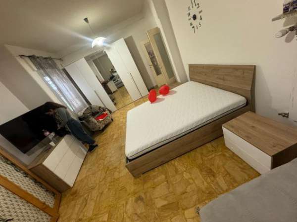Foto TRILOCALE QUARTIERE GARBATELLA/ PIAZZA NAVIGATORI/ OMBONI