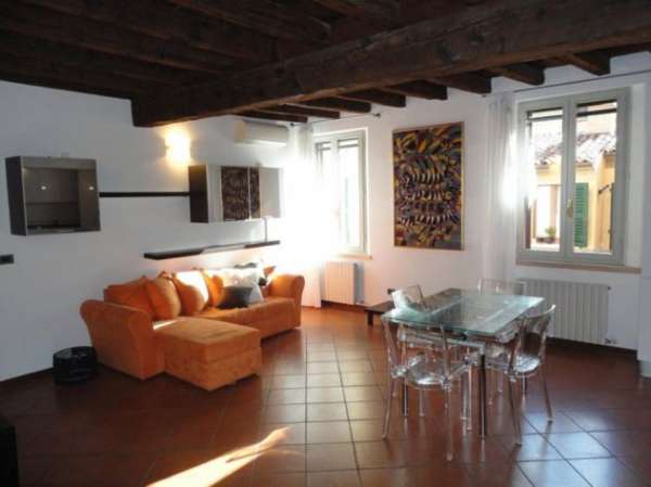 Foto trilocale spazioso in Via della Vittoria