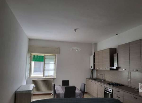 Foto Trilocale Varese 70m2