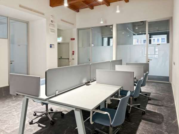 Foto Trova una scrivania ad uso esclusivo a Milan, Adriano