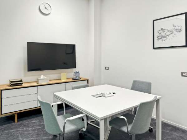 Foto Uffici privati in affitto per 10 persone a Milan, Adriano