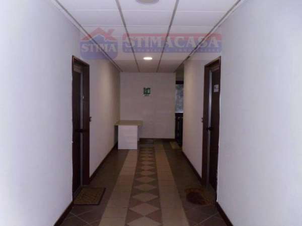 Foto Ufficio - Casoria . Rif.: UFFICIO C. ESTERNA