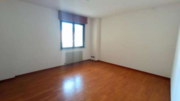 Foto Ufficio / Studio Medico in Palazzina con Ascensore