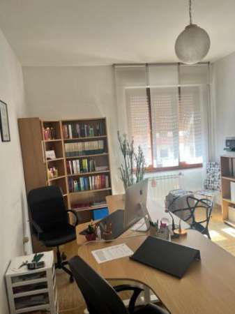 Foto UFFICIO di 1 vani e di 20 mq (FIRENZE) rif. AAJ223