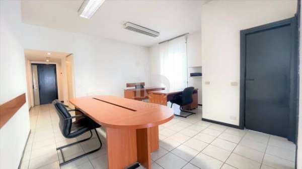 Foto UFFICIO di 2 vani e di 67 mq (MILANO) rif. HOME 3143_5