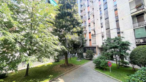 Foto UFFICIO di 2 vani e di 67 mq (MILANO) rif. HOME 3143_6