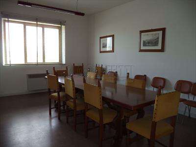 Foto Ufficio in Affitto, 3 Locali, 325 mq (Arezzo)