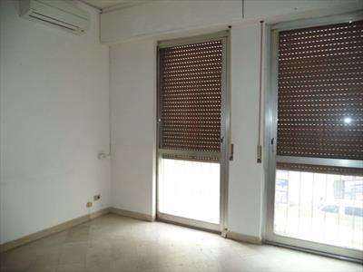 Foto Ufficio in Affitto, 3 Locali, 42 mq (Arezzo)