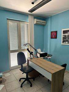 Foto Ufficio in Affitto, 3 Locali, 80 mq, Frosinone