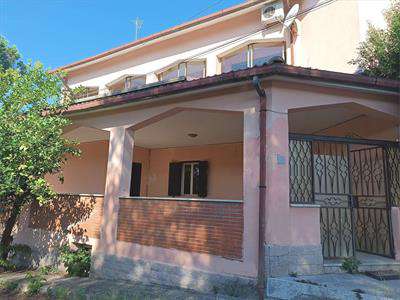 Foto Ufficio in Affitto, 4 Locali, 80 mq, Roma (Casilina/ Prenestina/
