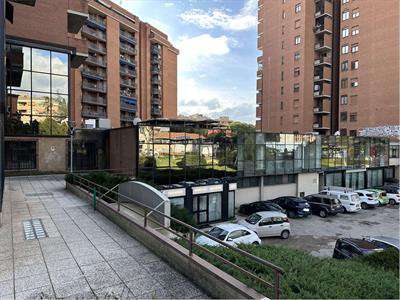 Foto Ufficio in Affitto, pi di 6 Locali, 315 mq, Perugia (Cortonese)