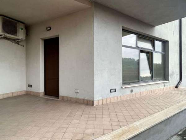 Foto Ufficio in affitto a Cassino - 3 locali 66mq