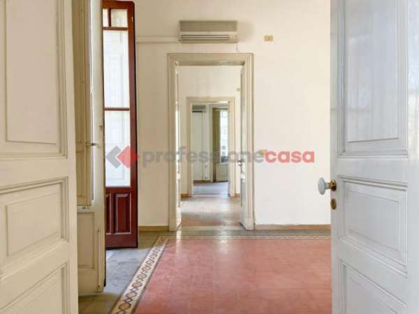 Foto Ufficio in affitto a Catania - 5 locali 125mq