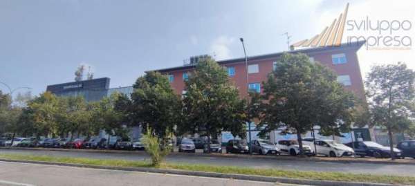 Foto UFFICIO IN AFFITTO A COLOGNO MONZESE